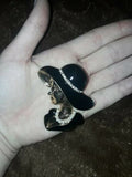 Pretty lady personality brooch retro vintage look gold plated royal pin ggg23