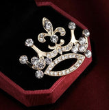 Crown brooch stunning vintage look gold plated stones royal princess design ggg2