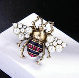 Stunning vintage look gold plated gold honey bee brooch suit coat broach pin z7p