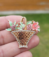 Flower basket brooch vintage look gold plated designer broach celebrity pin k32