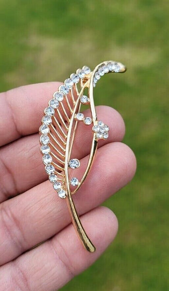 Leaf brooch vintage look gold plated zodiac broach astrology good luck pin k30