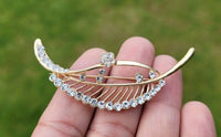 Leaf brooch vintage look gold plated zodiac broach astrology good luck pin k30