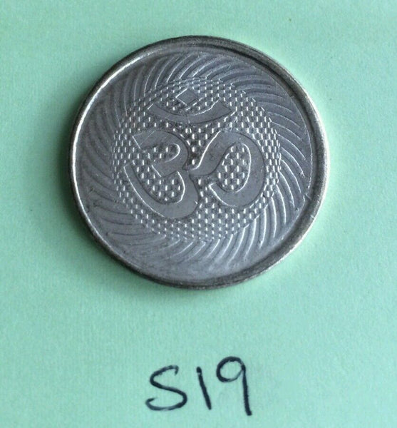 Silver Plated Laxmi Ganesh Ji Hindu OM Legend Good Luck Coin Gift XMas Token S19