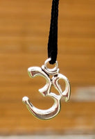 Om pendant hindu ohm power necklace silver plated evil eye protection shield k49G