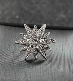 Stunning vintage look silver plated star shaped brooch suit coat broach pin b15