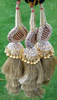 Indian punjabi pranda mehndi jagoo mirror bridal patiala paranda hair braids h5