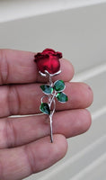 Rose flower brooch celebrity valentines day pin vintage look queen broach s15