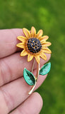 Sun flower brooch celebrity valentines day pin vintage look queen broach s17 new