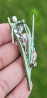 Flower Brooch Celebrity Good luck pearl pin vintage look King Queen broach S10K