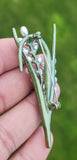 Flower Brooch Celebrity Good luck pearl pin vintage look King Queen broach S10K