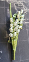 Flower Brooch Celebrity Good luck pearl pin vintage look King Queen broach S10K