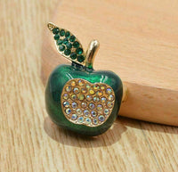 Stunning vintage look gold plated green apple designer brooch broach pin b50