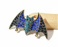 Stunning vintage look gold plated retro fly bat celebrity brooch broach pin f12