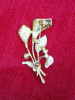 Stunning diamonte gold plated double lily flower brooch broach cake pin suits