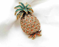 Stunning vintage look gold plated pineapple designer brooch broach cake pin b51