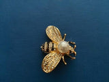 Stunning vintage look gold plated gold honey bee brooch suit coat broach pin g99