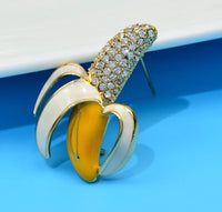 Banana brooch celebrity broach stunning vintage look gold plated queen pin i8