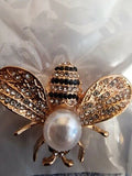 Stunning vintage look gold plated gold honey bee brooch suit coat broach pin g99