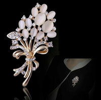Stunning vintage look gold plated celebrity opal stone flower brooch broach pin