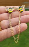 Honey bee collar cross chain brooch gold plated vintage look retro lapel pin k9