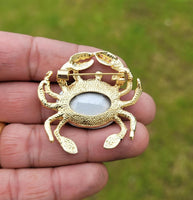 Stunning Vintage Look Gold Plated Blue CRAB Designer Brooch Broach Cake Pin B54