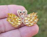 Swan Couple Brooch Gold Plated Stunning diamonte LOVE Celebrity Queen pin S27