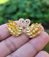 Swan Couple Brooch Gold Plated Stunning diamonte LOVE Celebrity Queen pin S27