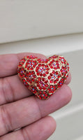 Red Heart Celebrity Brooch Stunning Vintage Look Retro Style Love Broach Pin D2R