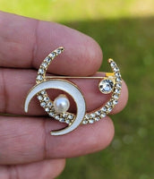 Double moon brooch vintage look gold plated celebrity broach queen pin s25 new