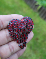 Red Heart Celebrity Brooch Stunning Vintage Look Retro Style Love Broach Pin D5R