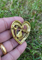 Red Heart Celebrity Brooch Stunning Vintage Look Retro Style Love Broach Pin D4R