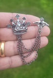 King crown cross lucky vintage look silver plated celebrity broach queen pin s5