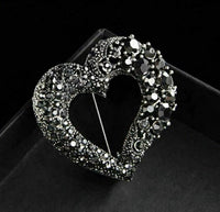 Stunning vintage look retro style black heart celebrity love brooch broach pin d