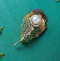 Stunning vintage look gold plated retro feather celebrity brooch broach pin z10