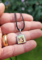 Small Punjabi Sikh Singh Silver Tone Eik onkar Square pendant Necklace LL31