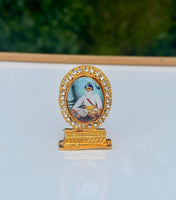 Sikh Baba Deep Singh Ji Shaheed Stand Gold Plated Desktop Car Dashboard Piece UU3R Chaupehra Sikhisim Martyr Sikhi Punjabi Good Luck Charm