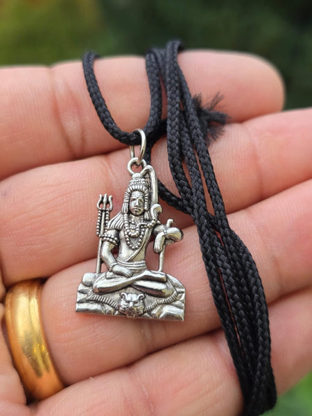 Gold or Silver colour Shivji Shiv Pendant Stainless Steel Hindu black dori Q35
