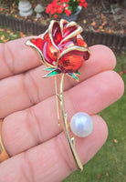 Gold Plated Red Rose brooch Lovers lucky Pin Vintage Look suit coat broach Collar CD Queen Design Celebrity Lapel Faux Pearl Stunning Design