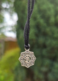 Tibetan Buddhist Om Mani Padme Hum Pendant Necklace Nazar Shield Black Dori U93