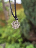 Tibetan Buddhist Om Mani Padme Hum Pendant Necklace Nazar Shield Black Dori U93