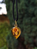 Vintage 1984 Sikh Guru Nanak Dev Ji Guru Gobind Singh Ji Leaf Pendant Gold C37