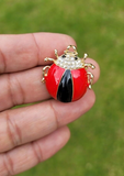 Ladybird Beetle Brooch Gold Plated Rhinestone Vintage Look Bug Pin Queen Broach K21 Unisex design