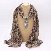 Ahmed Autumn and Winter Fashion Rhinestone Leopard Head Pendant Leopard Scarf Necklace For Women New Neckerchief Scarves Jewelry