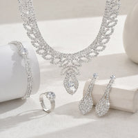 Fashionable sparkling rhinestone palace style women's suit, elegant and luxurious design, high-end accessory
