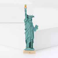 Enamel Statue of Liberty Brooches for Women Unisex Rhinestone American Flag Pins Banquet Party Backpack Gifts Jewelry Accessorie