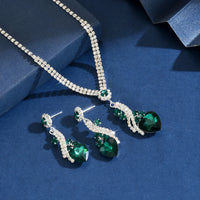 Ladies' fashionable peach heart design necklace earrings jewelry set suitable for daily wear and holiday gifts