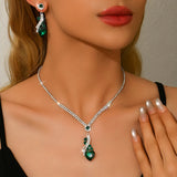 Ladies' fashionable peach heart design necklace earrings jewelry set suitable for daily wear and holiday gifts