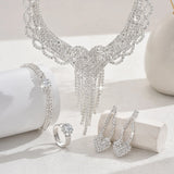 Women's fashionable and exquisite claw chain design, peach heart tassel jewelry set, party and holiday gifts