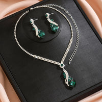 Ladies' fashionable peach heart design necklace earrings jewelry set suitable for daily wear and holiday gifts
