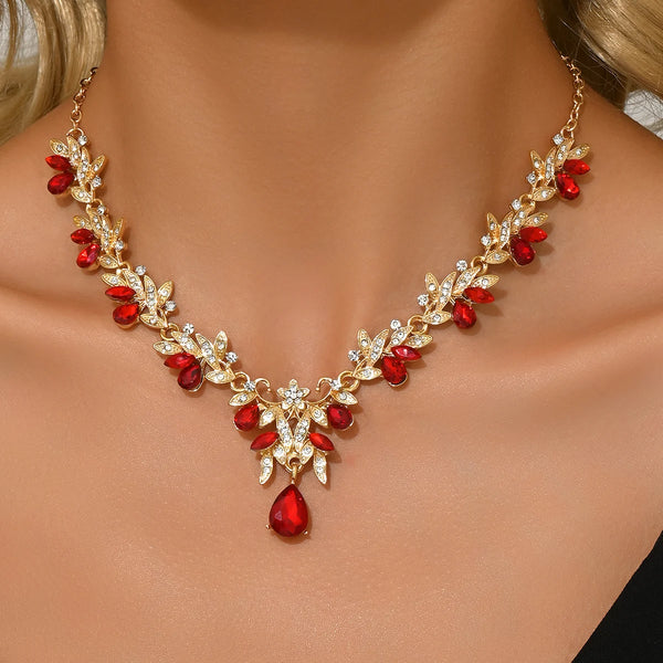 Ladies' fashionable design, light luxury style necklace, jewelry suitable for dates, parties, holidays, gifts